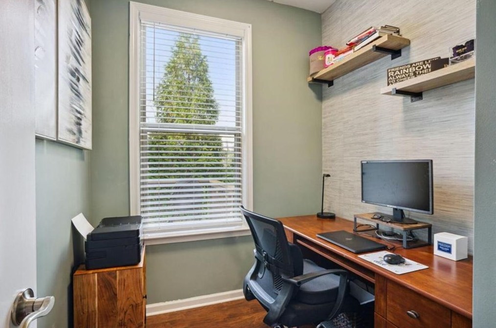 4312 Jameson Ln, Smyrna GA  30082-2506 exterior