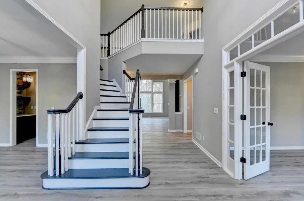 2184 Huntcrest Way, Lawrenceville GA 30043-8126 exterior