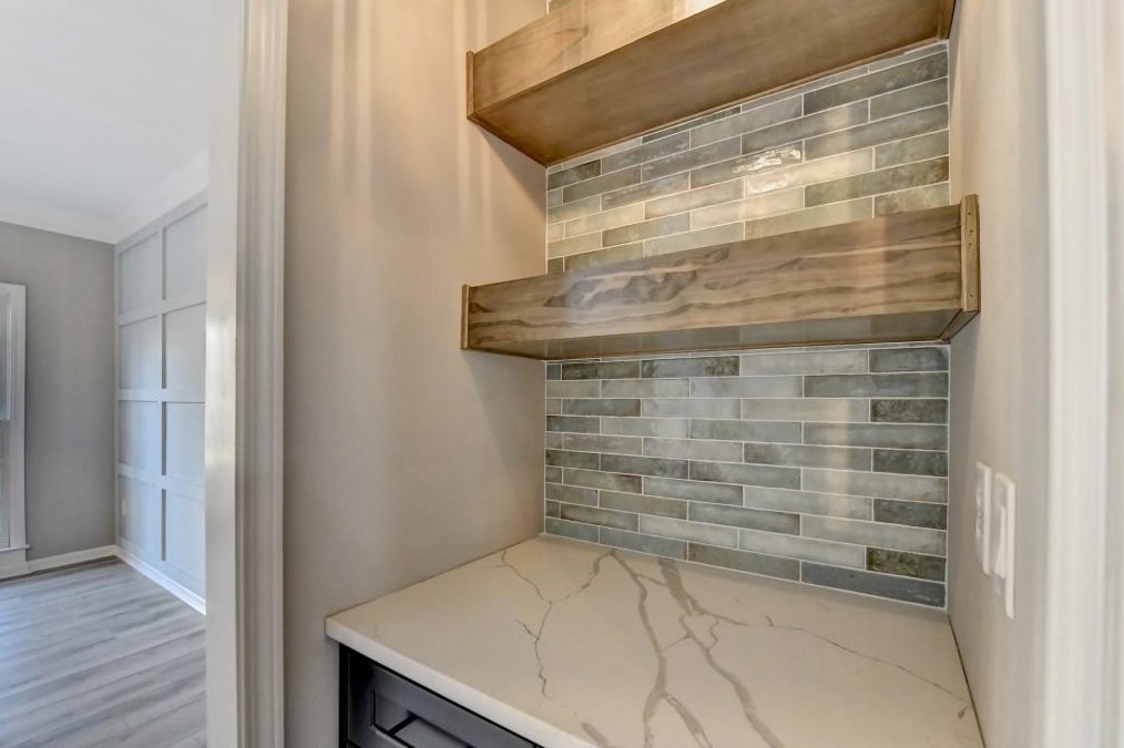 2184 Huntcrest Way, Lawrenceville GA 30043-8126 exterior