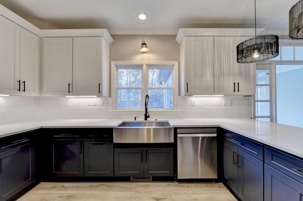 2184 Huntcrest Way, Lawrenceville GA 30043-8126 exterior