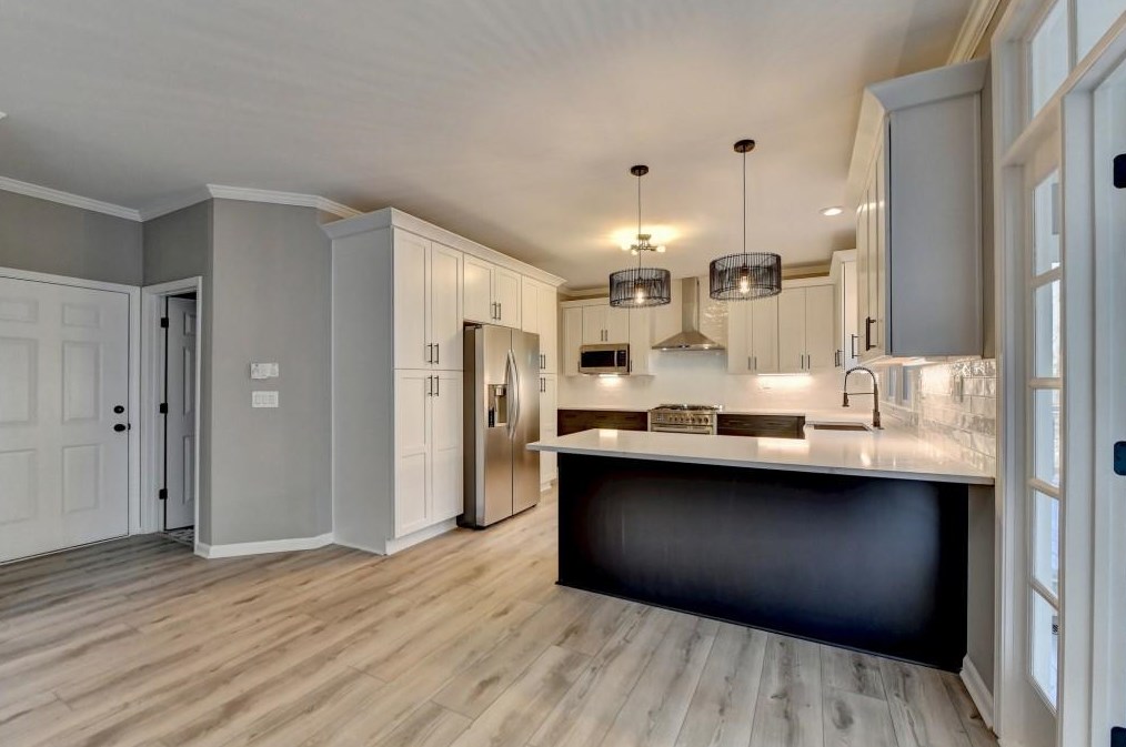 2184 Huntcrest Way, Lawrenceville GA 30043-8126 exterior