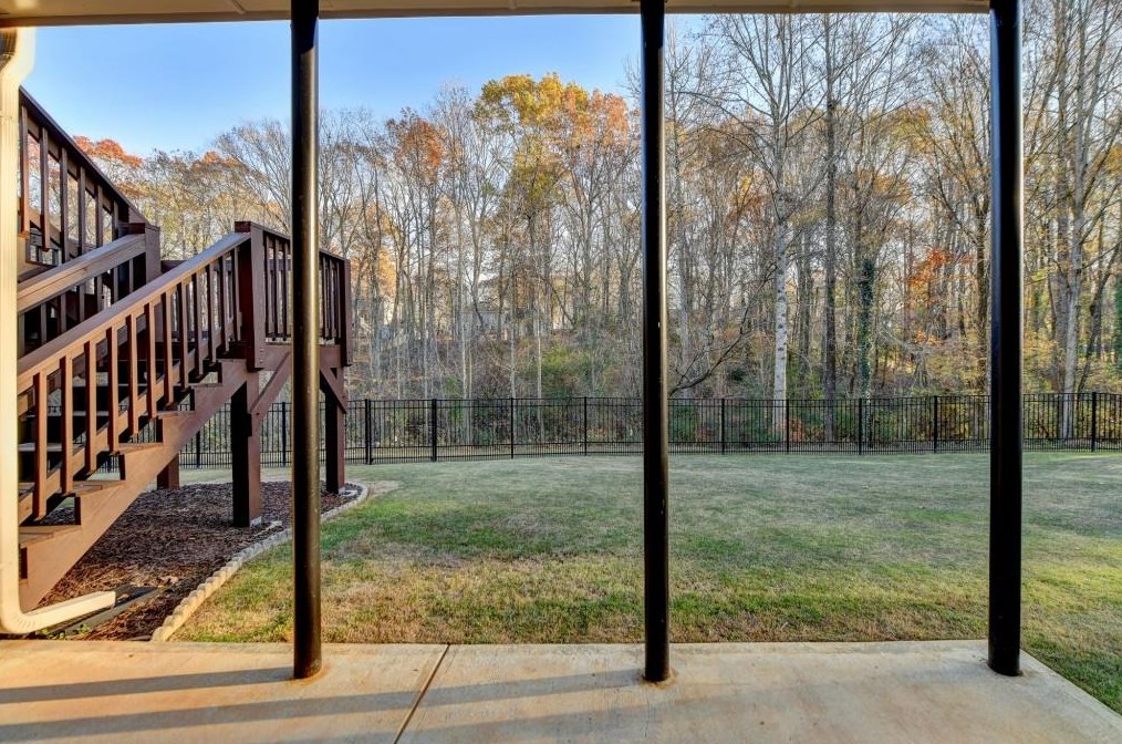 2184 Huntcrest Way, Lawrenceville GA 30043-8126 exterior