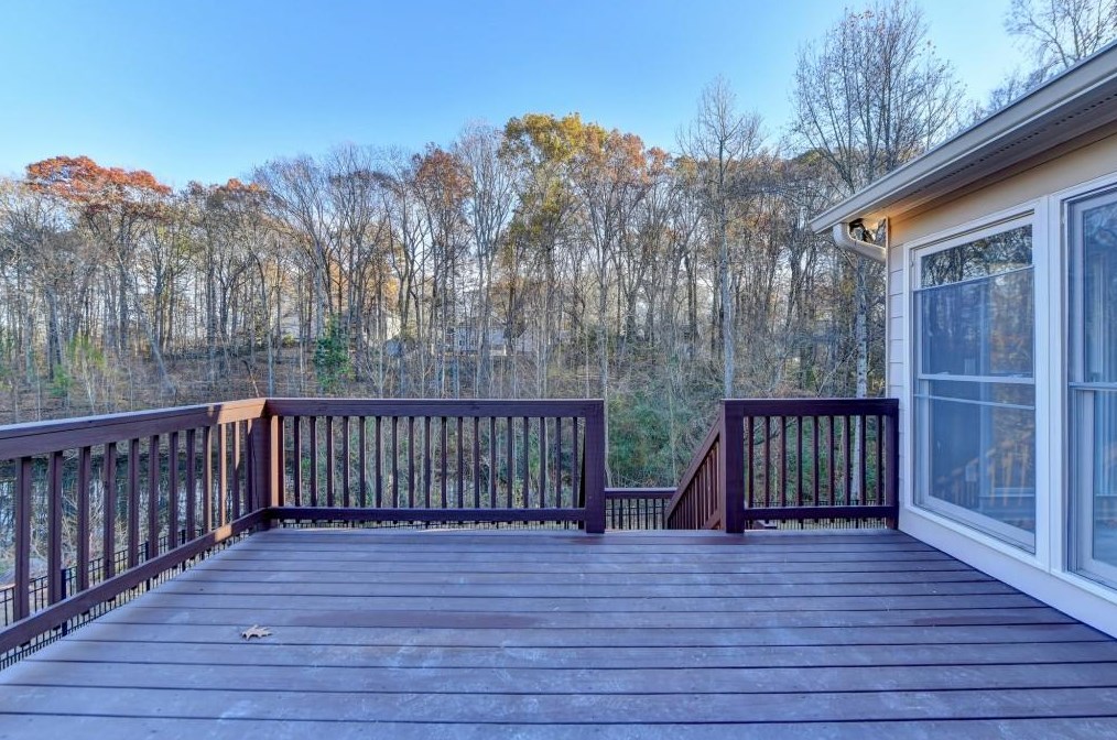 2184 Huntcrest Way, Lawrenceville GA 30043-8126 exterior