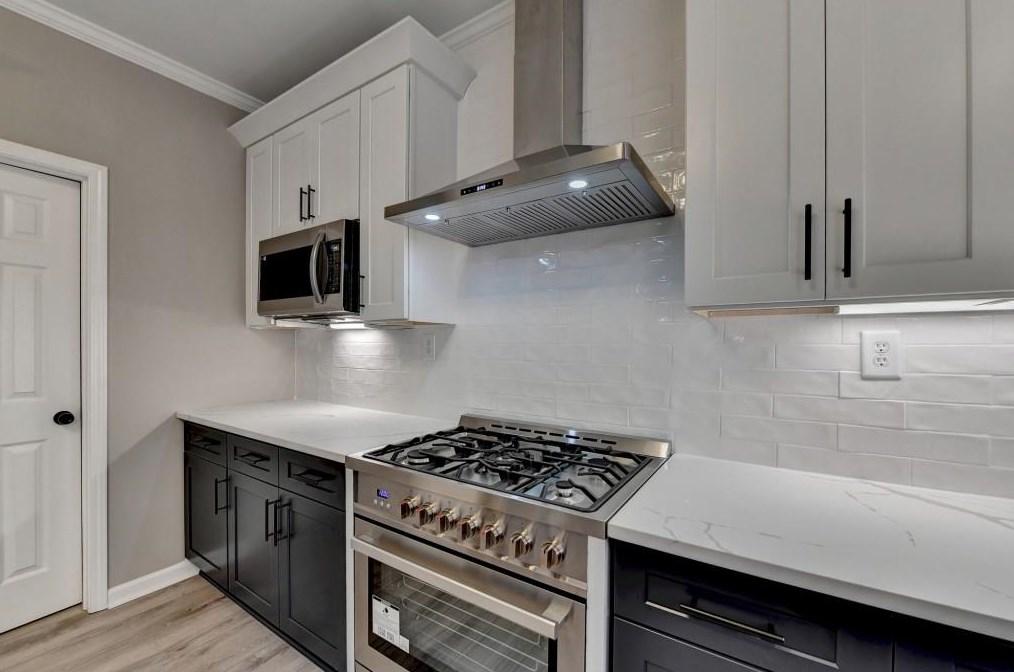 2184 Huntcrest Way, Lawrenceville GA 30043-8126 exterior