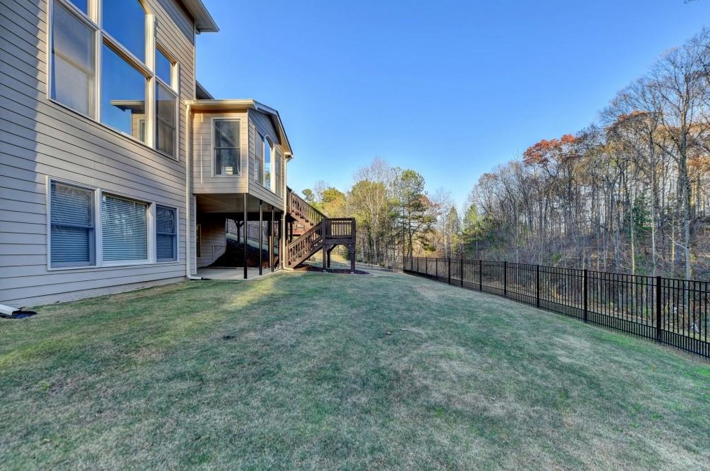 2184 Huntcrest Way, Lawrenceville GA 30043-8126 exterior