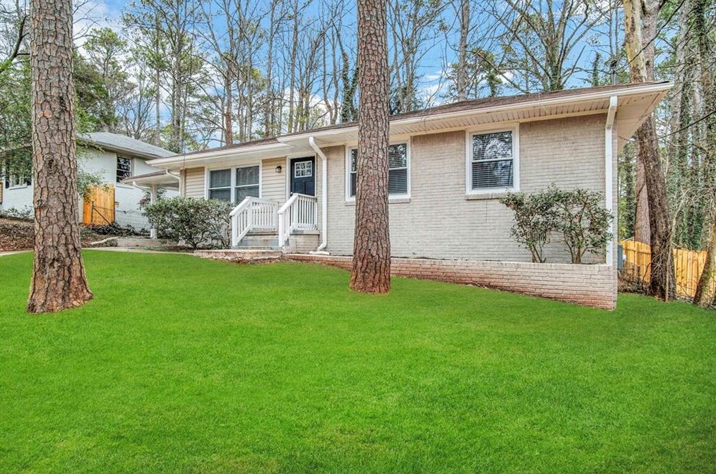 1624 Linda Dr, Decatur GA  30032-3510 exterior