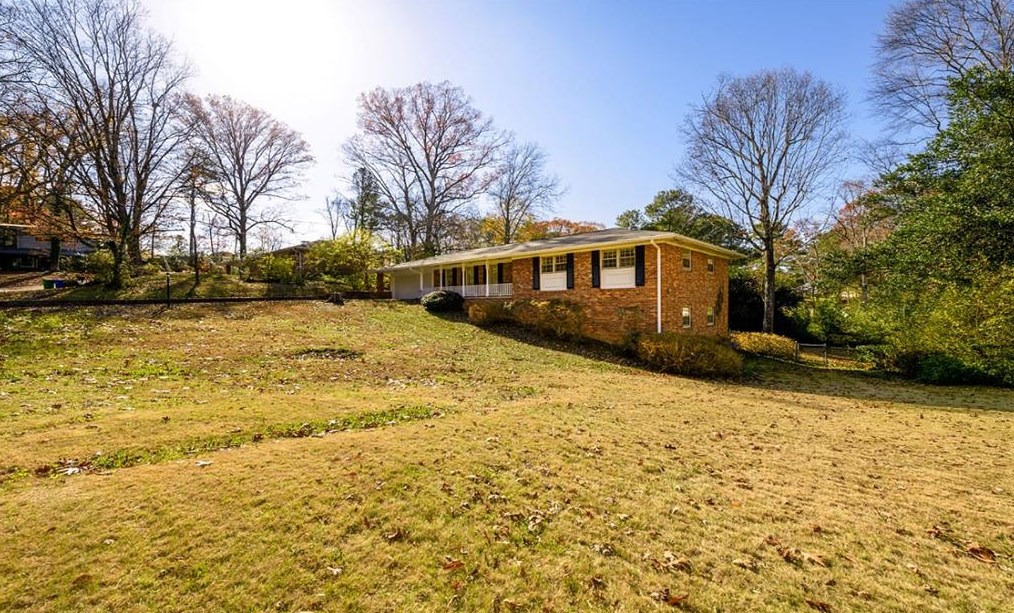 1732 Moonstone Ct, Decatur GA  30033-1411 exterior