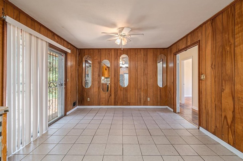 2071 Bluffton Way, Decatur GA  30035-2306 exterior