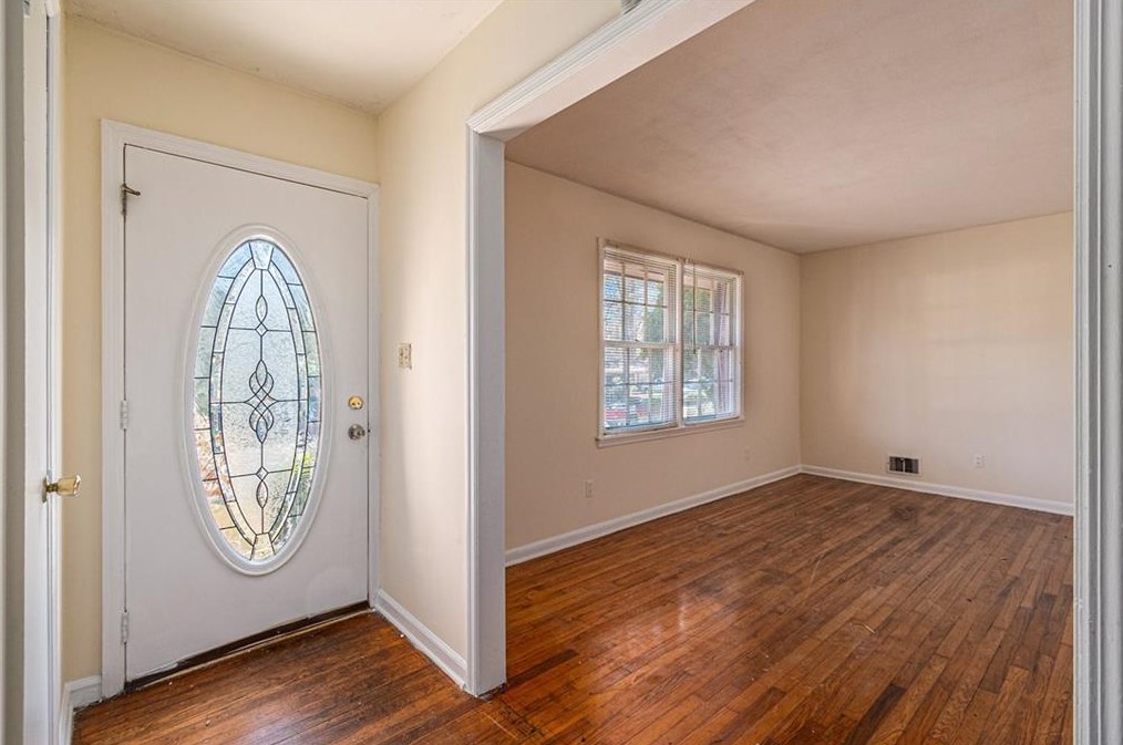 2071 Bluffton Way, Decatur GA  30035-2306 exterior