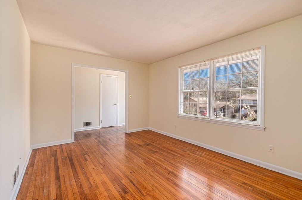 2071 Bluffton Way, Decatur GA  30035-2306 exterior