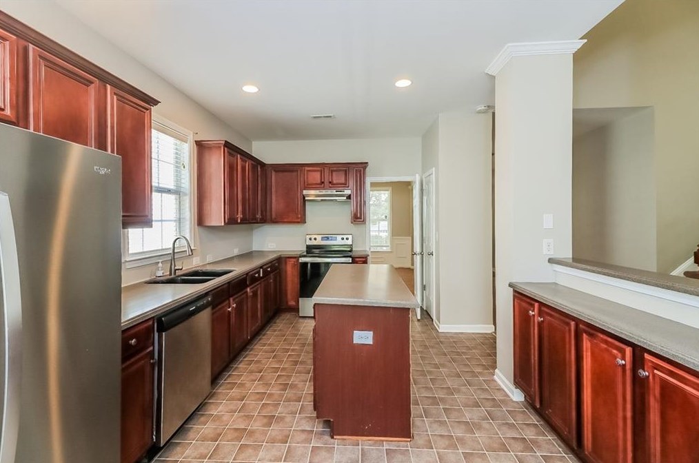 4610 Burnt Fork Cir, Douglasville GA  30135-8953 exterior