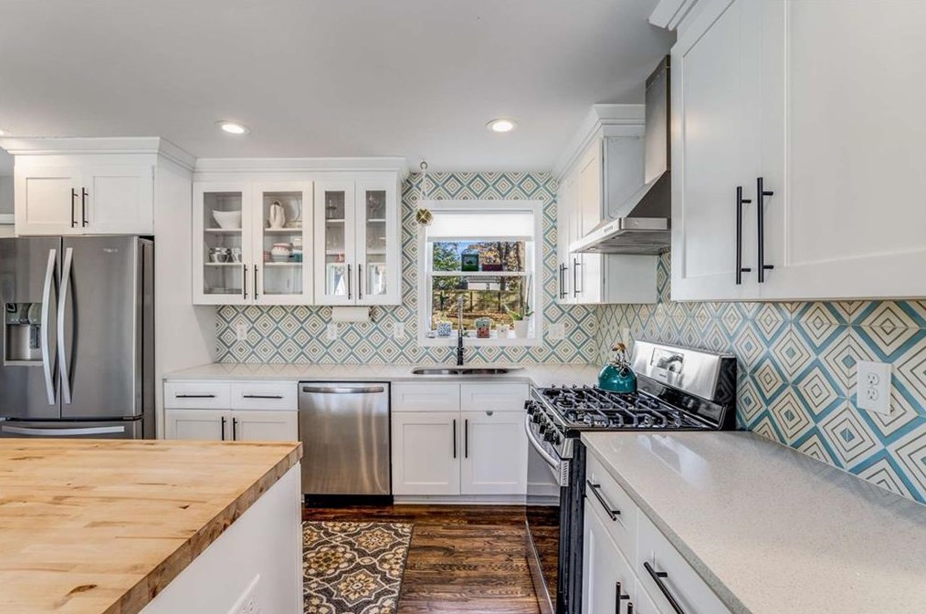 1924 Bonner St, Decatur GA  30032-4105 exterior