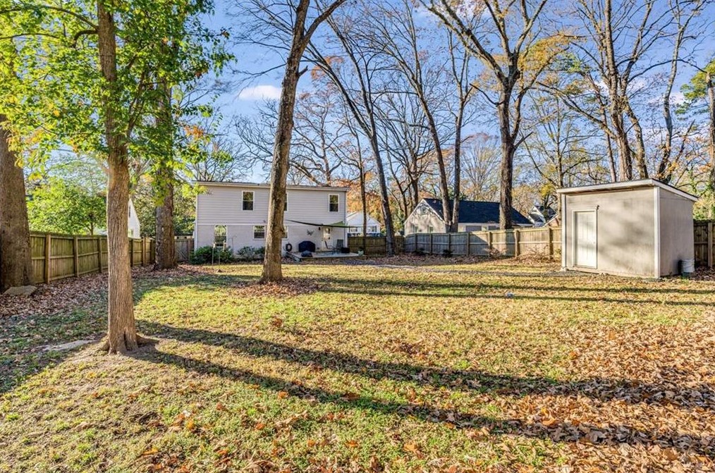 1924 Bonner St, Decatur GA  30032-4105 exterior