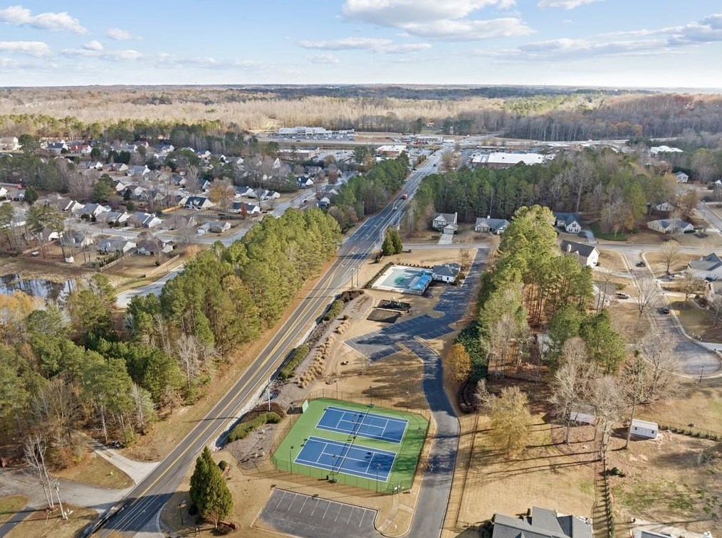 931 Jefferson Walk Cir, Jefferson GA  30549-5586 exterior