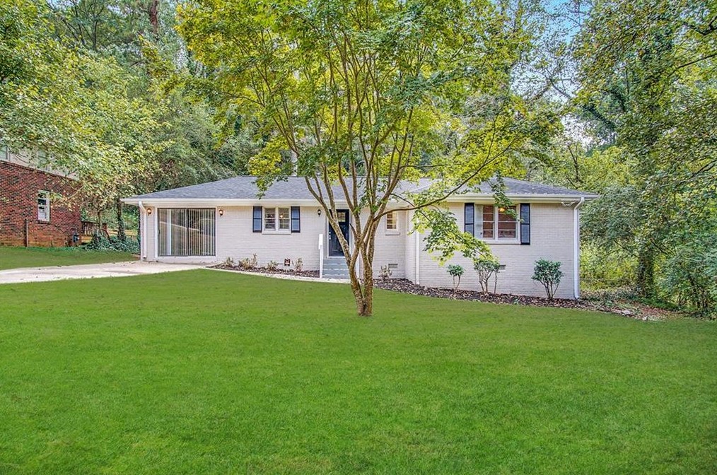 2239 Pinewood Dr, Decatur GA  30032-5429 exterior