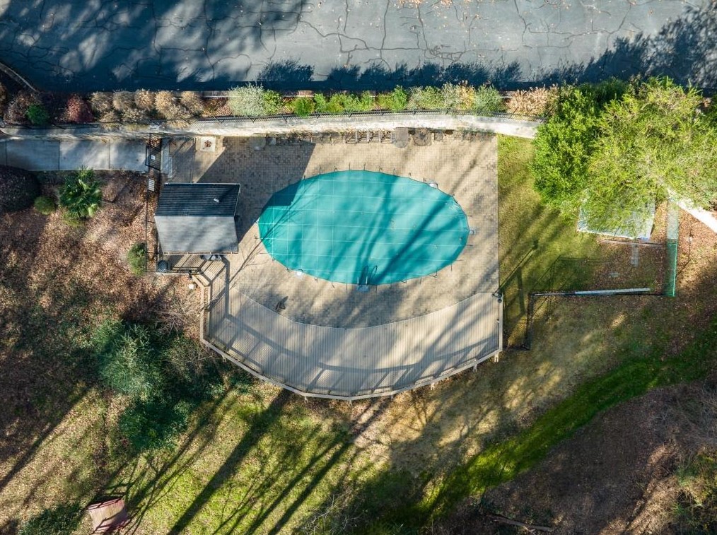 2902 Lavista Way, Decatur GA  30033-1108 exterior