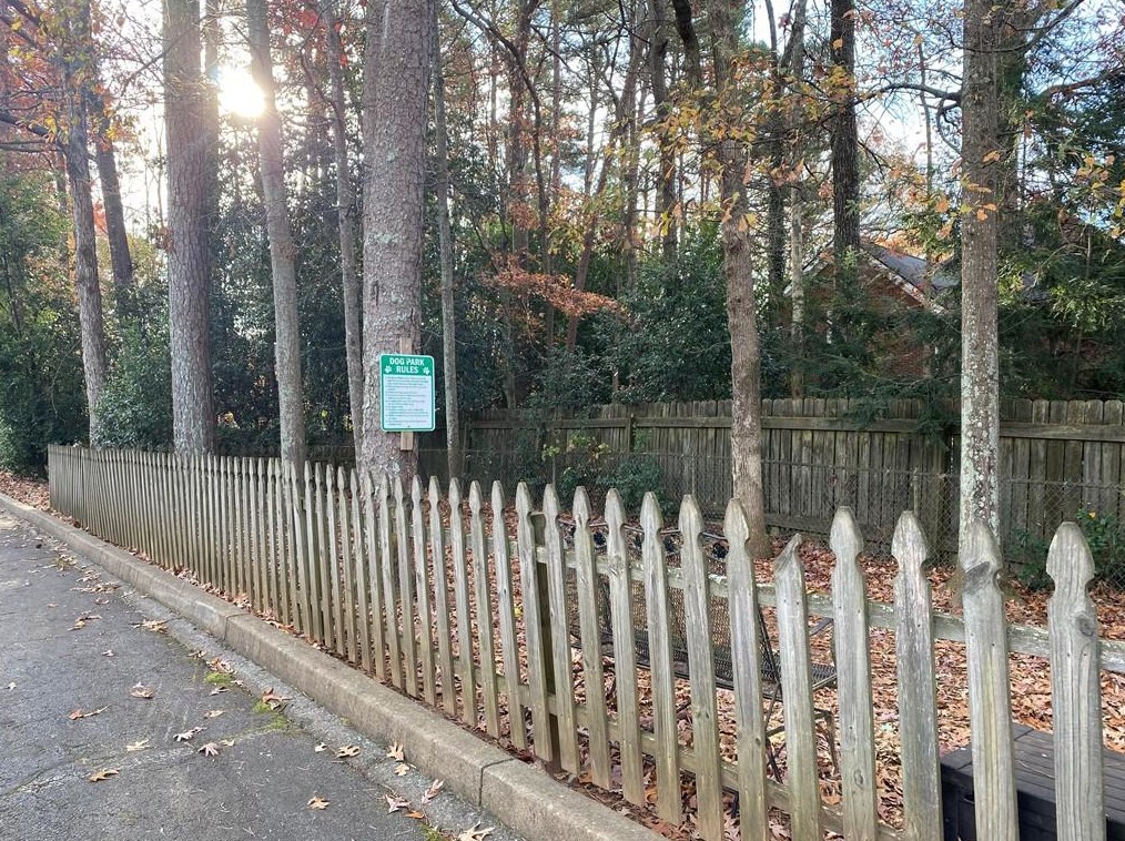 2902 Lavista Way, Decatur GA  30033-1108 exterior