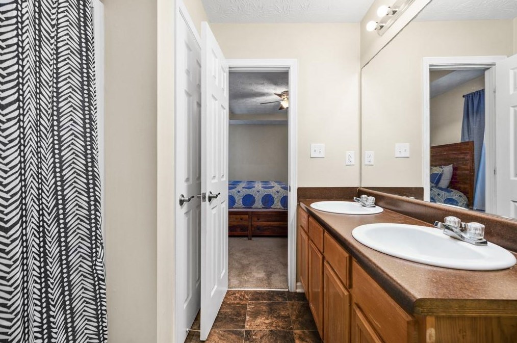 551 Bridgeport Pl, Monroe GA  30655-7817 exterior