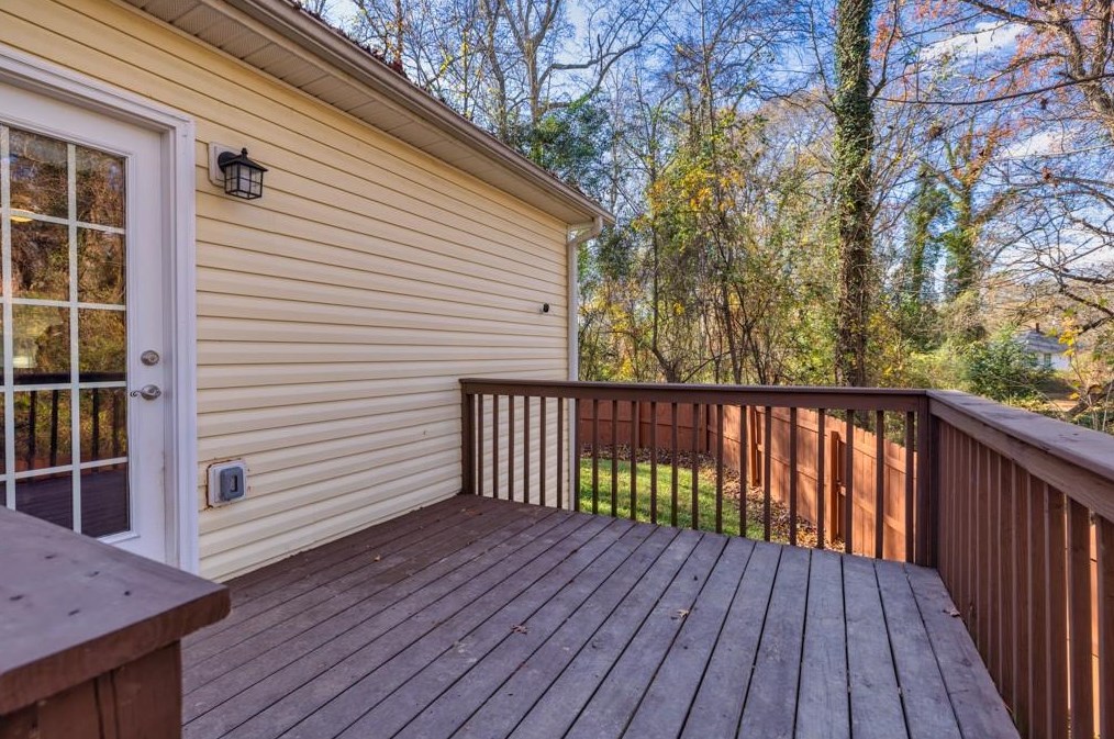 551 Bridgeport Pl, Monroe GA  30655-7817 exterior