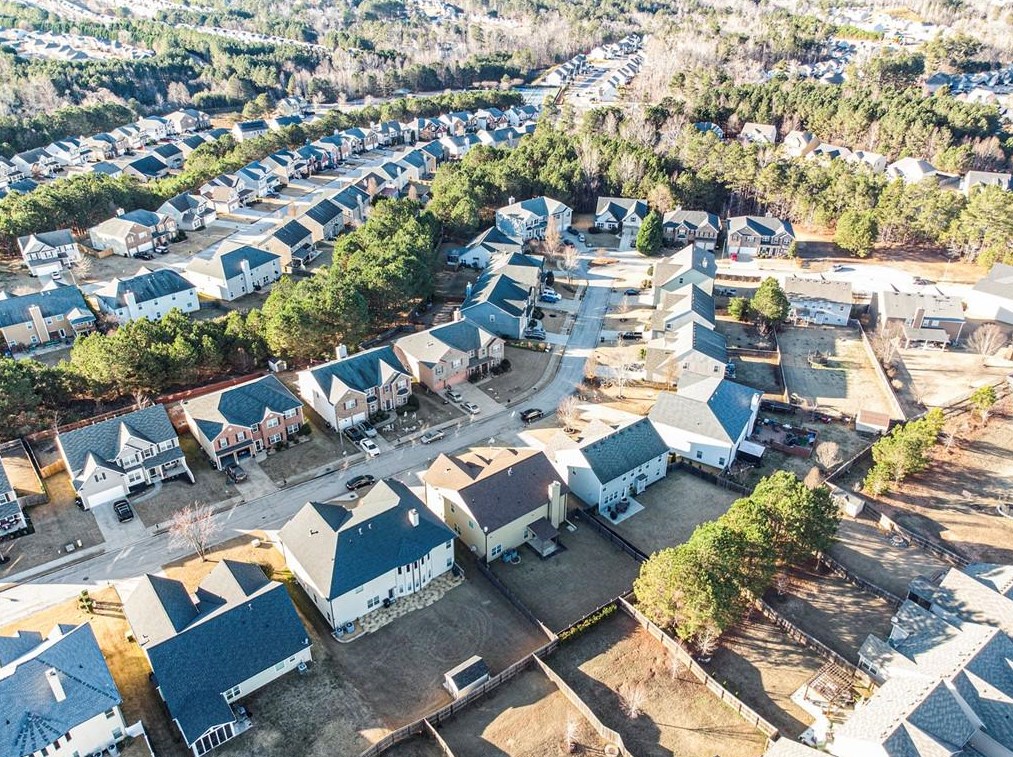 72 Cedarmont Way, Dallas GA  30132-0548 exterior