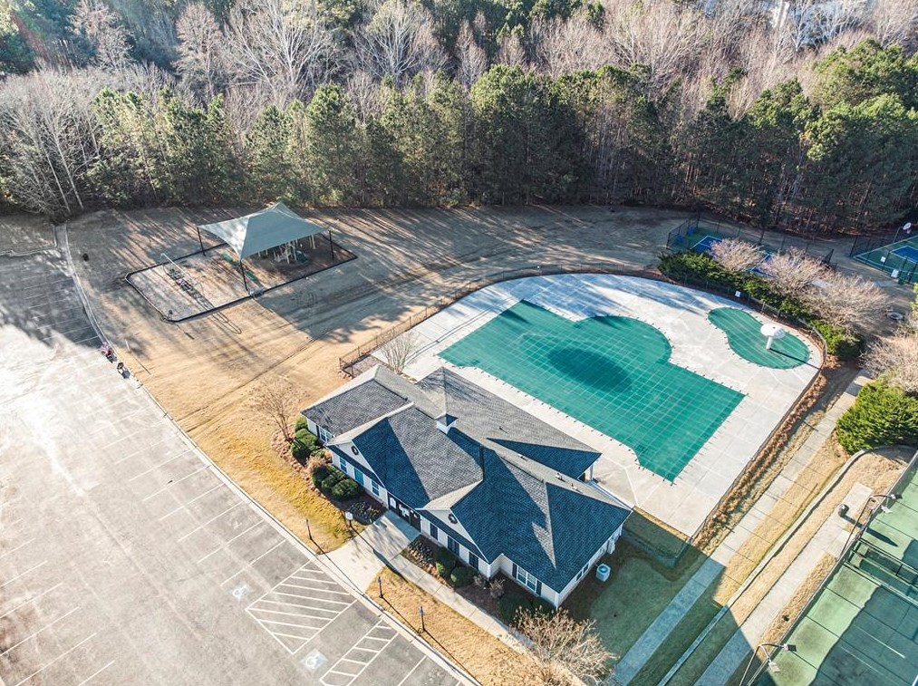 72 Cedarmont Way, Dallas GA  30132-0548 exterior