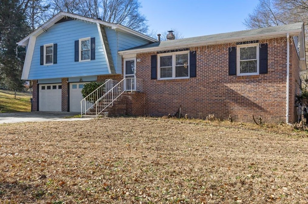 618 Rae Dr, Lawrenceville GA  30044-5641 exterior