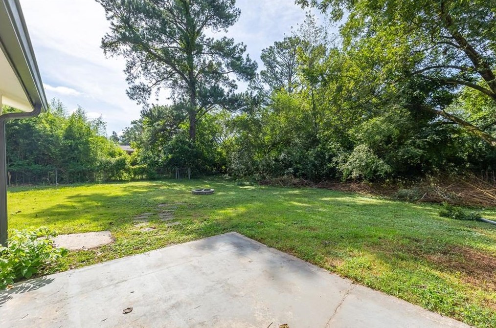 2018 Austin Dr, Decatur GA  30032-6103 exterior