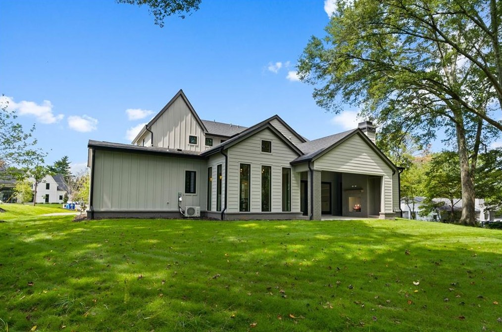 135 Mayfield Cir, Alpharetta GA  30009-1533 exterior