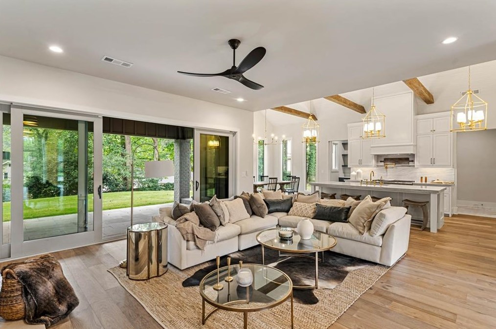 135 Mayfield Cir, Alpharetta GA  30009-1533 exterior