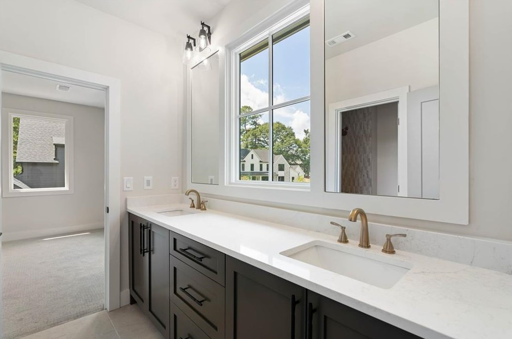 135 Mayfield Cir, Alpharetta GA  30009-1533 exterior