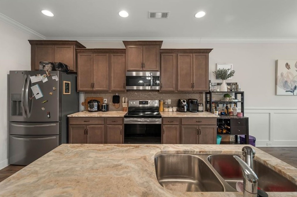 155 Arbor Crk, Warner Robins GA  31093-8958 exterior