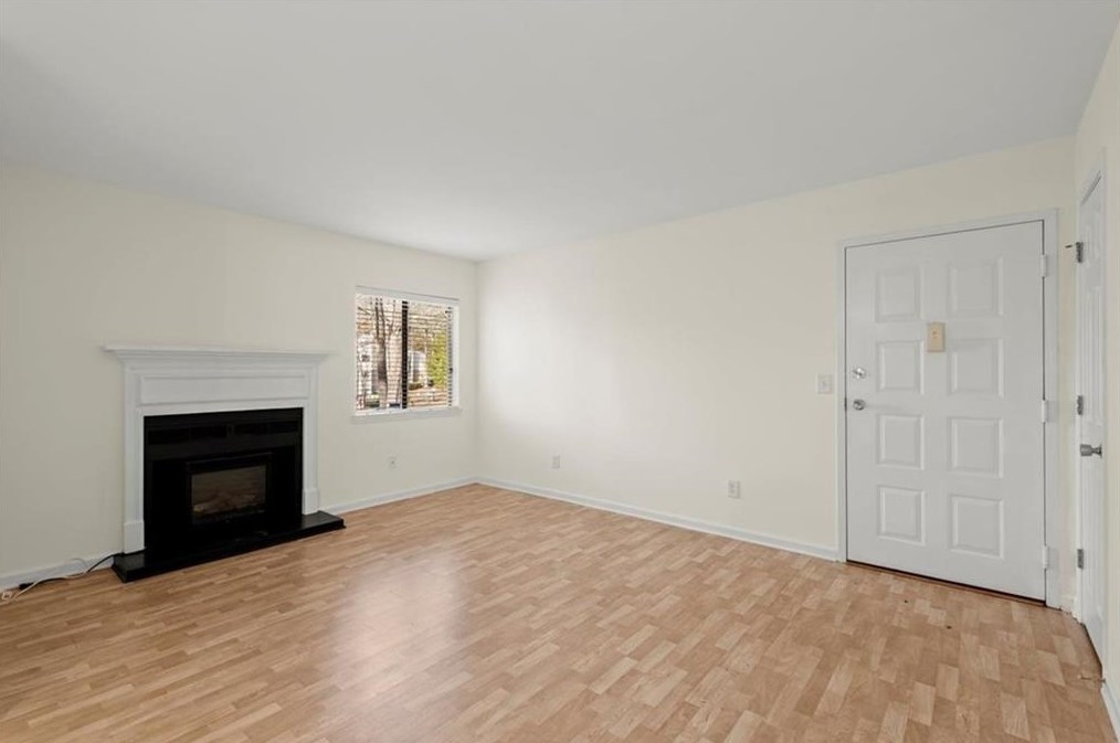 4002 Wingate Way, Atlanta GA  30350-4970 exterior