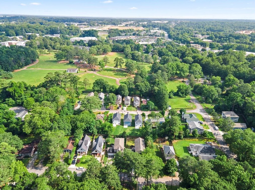 2816 Lincoln Dr, Decatur GA  30033-5810 exterior