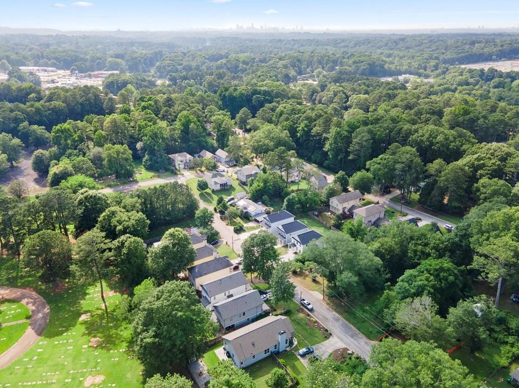 2816 Lincoln Dr, Decatur GA  30033-5810 exterior