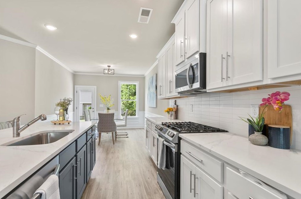 2816 Lincoln Dr, Decatur GA  30033-5810 exterior