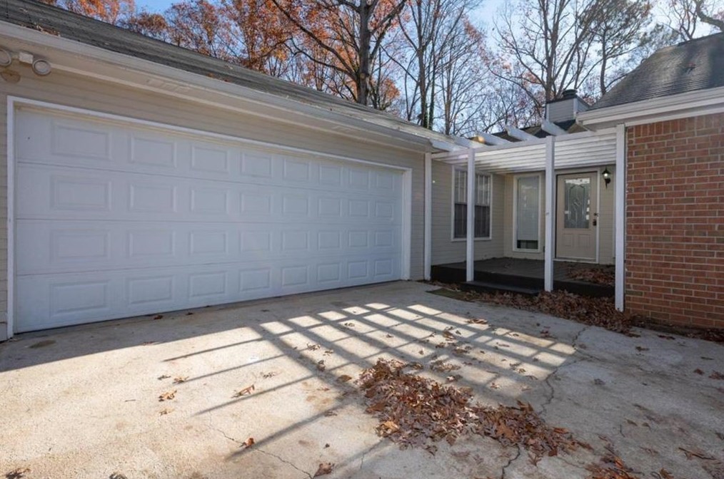 2321 Fireside Ct, Jonesboro GA  30236-2671 exterior