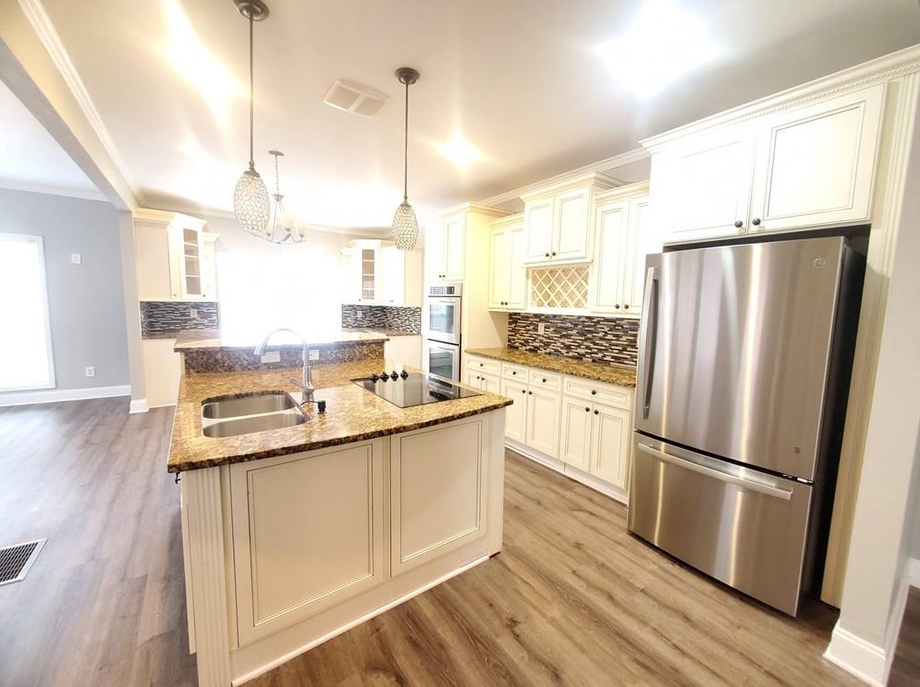 2527 Hope Dr, Conyers GA  30094-3382 exterior