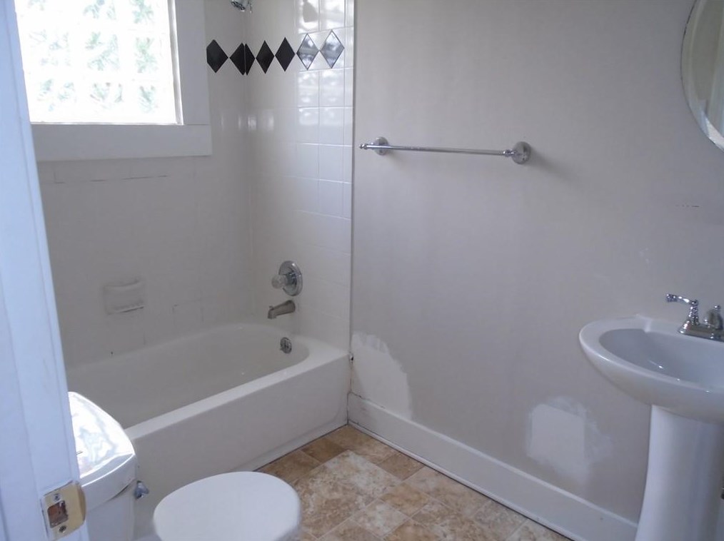 1695 Flt Shl Rd, Atlanta GA  30349-4001 exterior