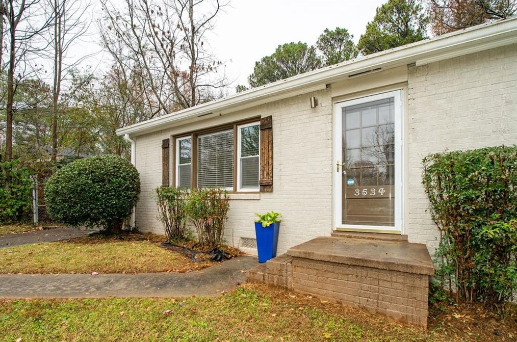 3534 Maryvale Dr, Decatur GA  30032-3020 exterior