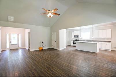 1226 Knowles, Griffin, GA 30223 - Photo 5