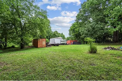 2342 Bolton Road, Atlanta, GA 30318 - Photo 5