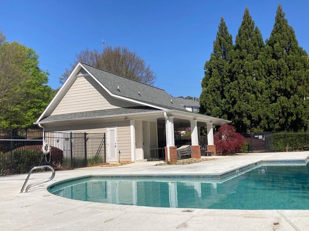 1965 Nocturne Dr, Alpharetta GA  30009-4826 exterior