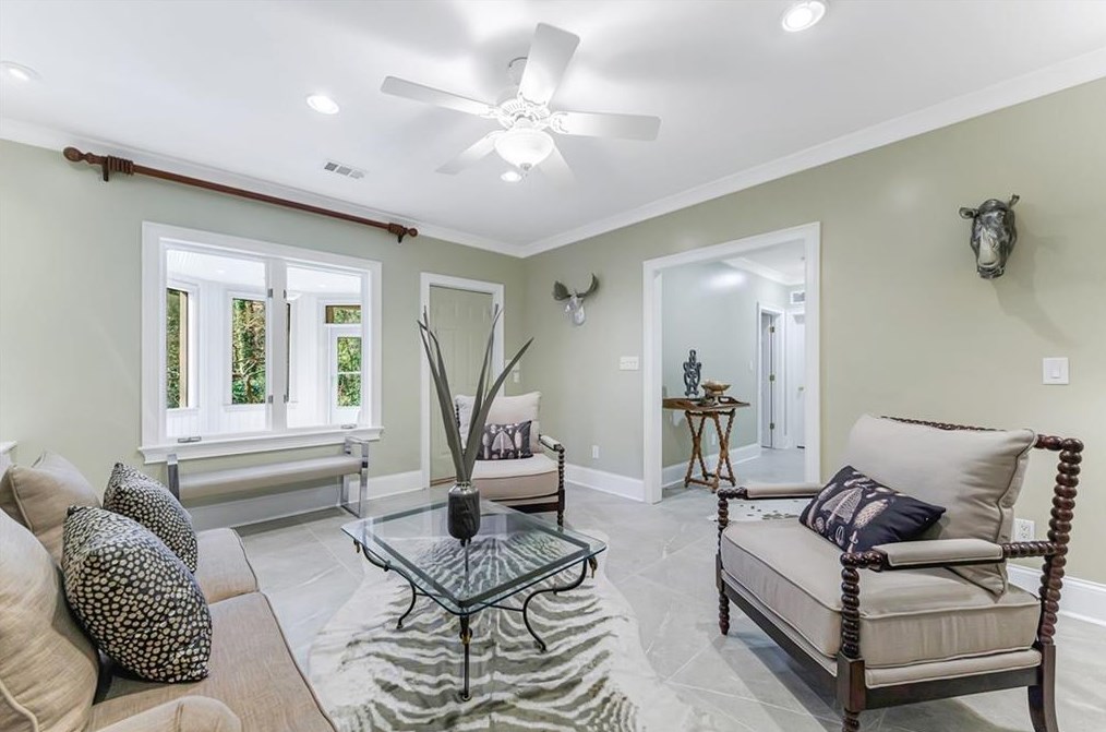 1858 Windemere Dr, Atlanta GA  30324-4918 exterior