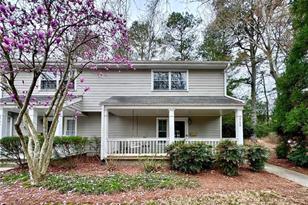 2788 Farmstead Road SE - Photo 3