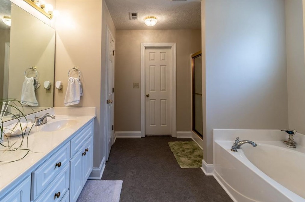 7 Pointe Dr, Rome GA  30161-7585 exterior