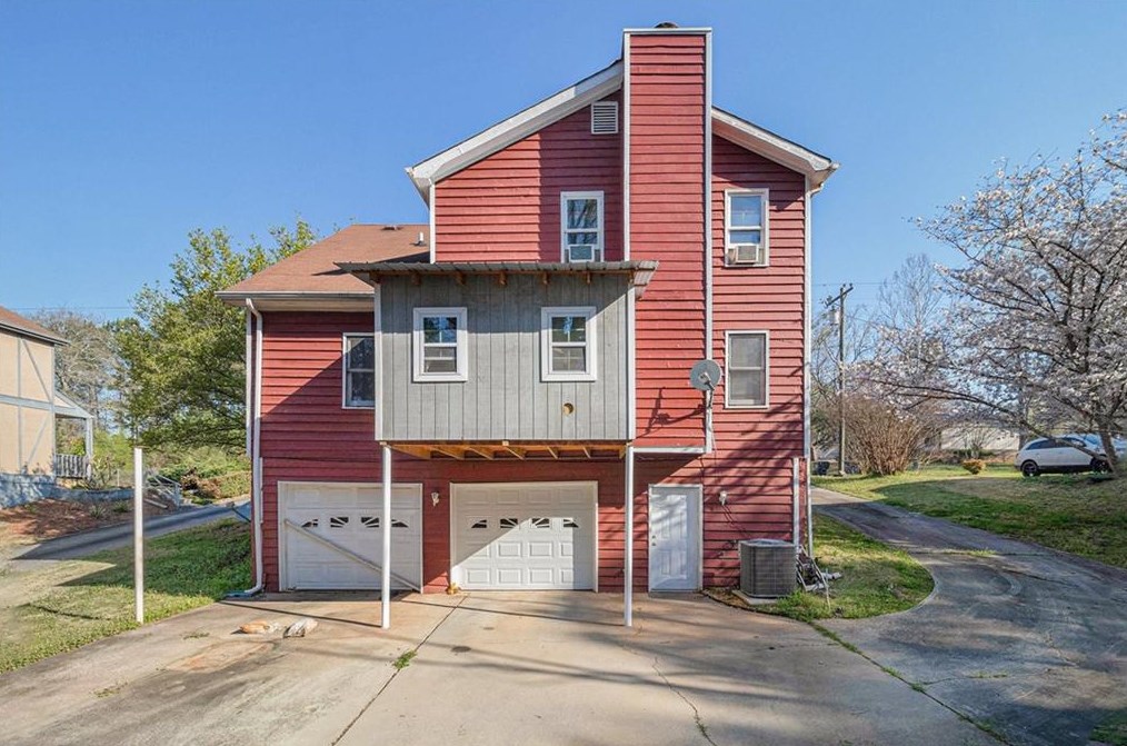 1665 Underwood Dr, Conyers GA  30013-2305 exterior