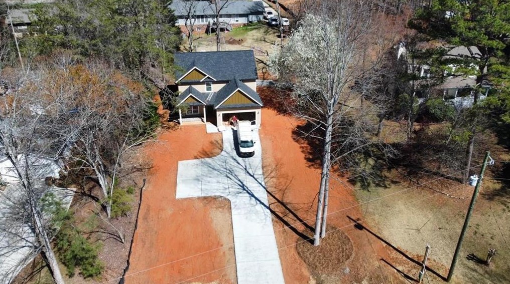 3647 Mitchell Lk Dr, Gainesville GA 30506-1211 exterior