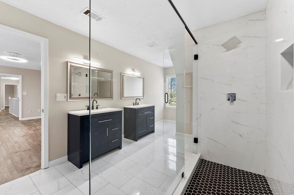 315 Amador Cir, Atlanta GA  30350-4001 exterior