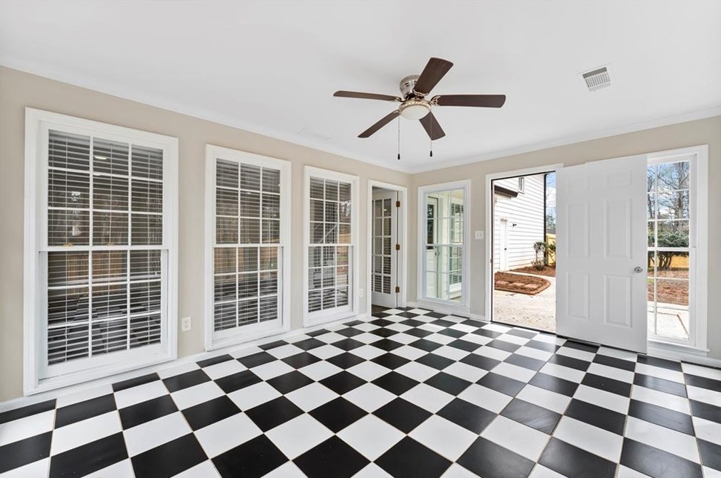 315 Amador Cir, Atlanta GA  30350-4001 exterior