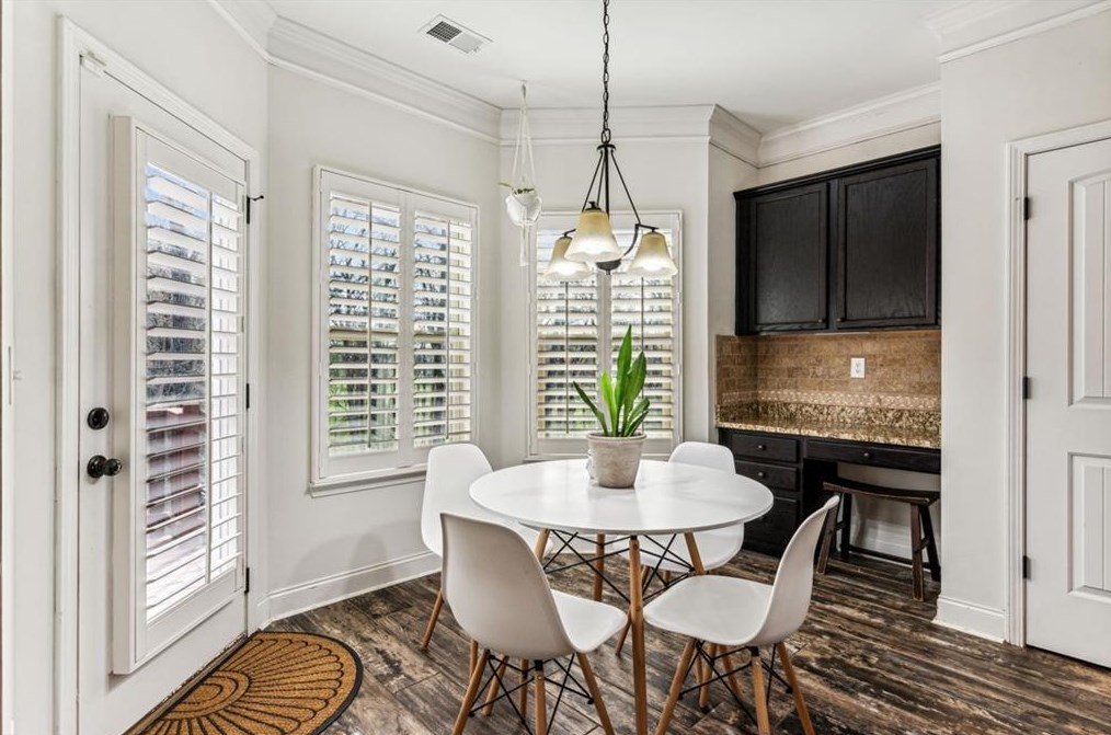 2858 Shadowstone Way, Winder GA  30680-2985 exterior